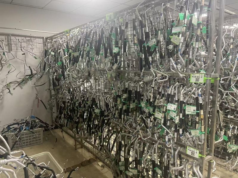 Yimi (Guangzhou) Automotive Parts Co, Ltd производственная линия производителя