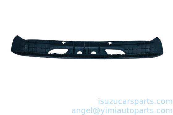 ISUZU NPR БУМПЕР 8979990141