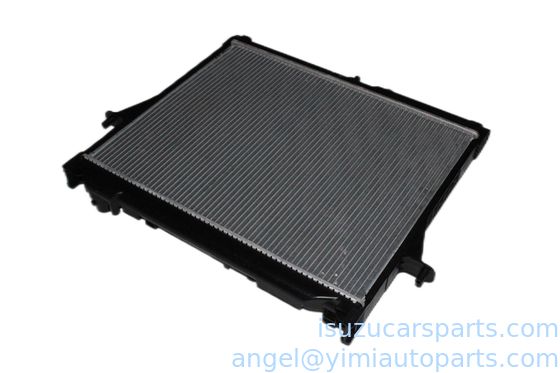ISUZU DMAX06 MT радиатор 8973333510 8979431610