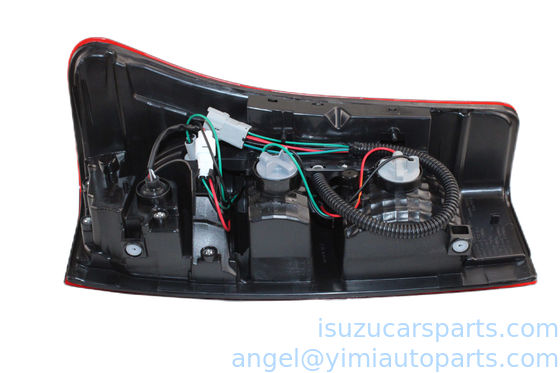 ISUZU DMAX 2017 TAILER LIGHT L LED RED 8982330931 (включает в себя светодиодные лампы)