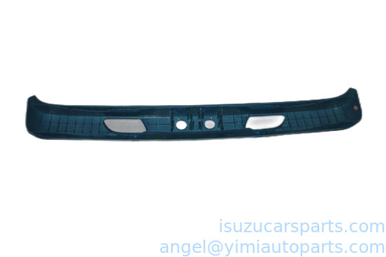 ISUZU NPR71 БУМПЕР ФРТ ЦЕНТР 8979990131
