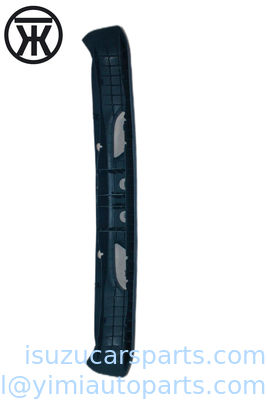 ISUZU NPR БУМПЕР 8979990141